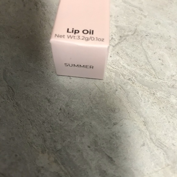 💗BASIC BEAUTY LIP OIL SUMMER - Picture 4 of 5
